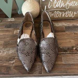Vince Camuto Estina Flats Size 8.5